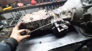 ЛУАЗ 969. Еще вариант исполнения привода блокировки