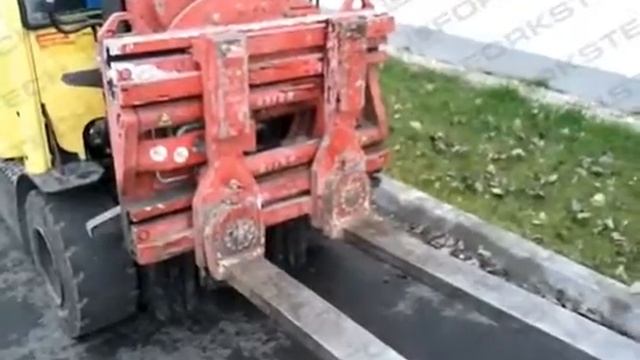 Полноповоротный захват с вращающимися вилами