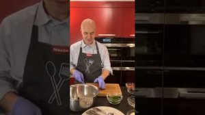 Сибас, приготовленный в пароварке Miele, с салатом из фенхеля | шеф Ерохин