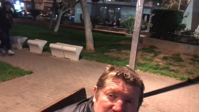 Санька. который живет в парке !