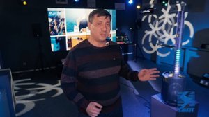 Видеообзор  акустической системы Behringer C200