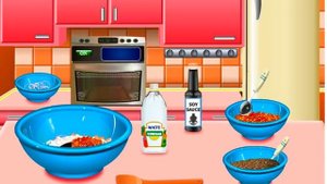 Играем в игру Кухня Сары !!!