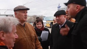 Депутат гордумы потребовал от Росличенко убрать ларьки с трамвайных путей