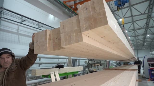 Производство клееного бруса больших сечений длиной до 12 метров размером 400 мм на 300 мм. смотреть онлайн