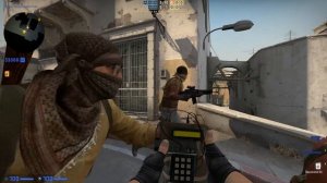 Одел наушники задом на перёд