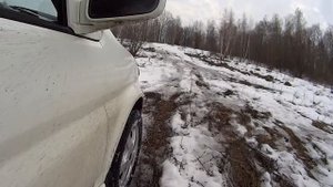 Пытаюсь выбраться из оврага на Honda HR-V