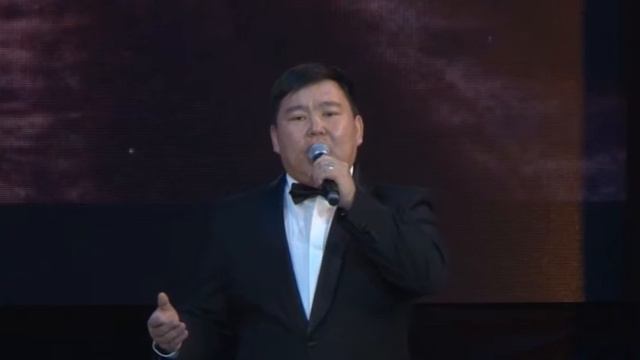 Larisa Sanzhieva 'Эжы аба хоёртоо'-муз.Л.Санжиевой, сл.Б.Базарова, поёт Д.Шагдуров смотреть онлайн