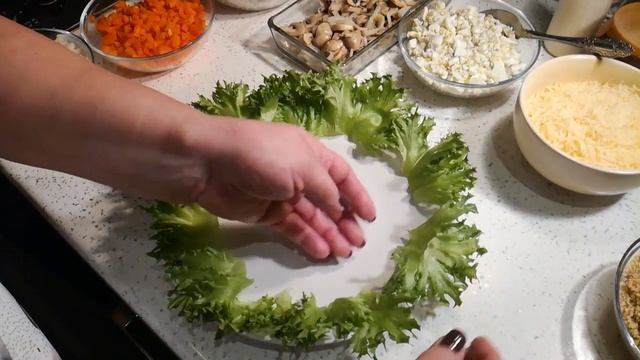 Слоеный салат Курочка под шубой.Лучше и быть не может.Новогодний стол 2019.