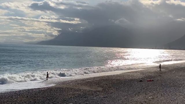 В АНТАЛИИ ВЫПАЛ СНЕГ  АРИНА БЕЛАЯ