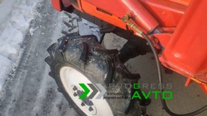 Трактор Kubota L1 255 с ковшом