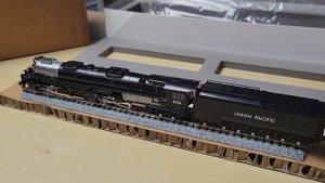 Kato Big Boy Unboxing! 126-4014 Union Pacific 4-8-8-4 N Scale 4014