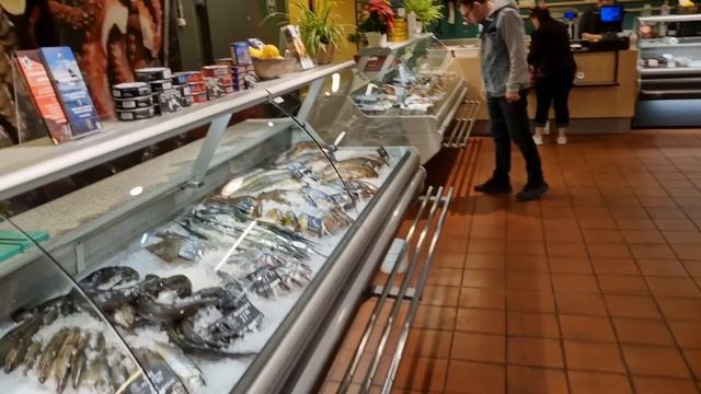 Эстония.Таллинн.Мы в парикмахерскую.Балтийский рынок в Таллинне.Цены на рынке.Обзор покупок.Влог