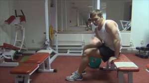 Как накачать трицепс (обратные отжимания от лавки)