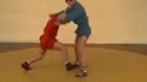 ЛЮБОЙ МОЖЕТ НАУЧИТЬСЯ! ПРИЁМЫ САМБО!!! КРУТО!!!