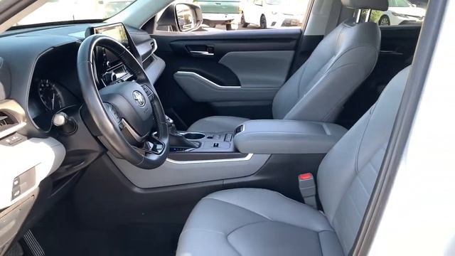 2020 Toyota Highlander Phoenix, Glendale, Peoria, Sun City, Surprise, AZ LS509206T смотреть онлайн