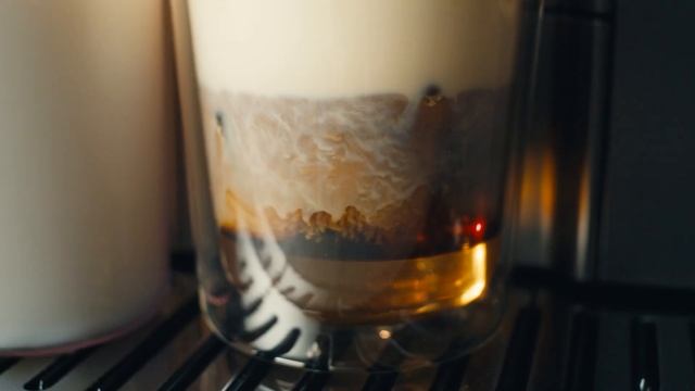 Кофемашина Eletta Explore от De'Longhi ECAM 450.76 или ECAM 450.55 смотреть онлайн