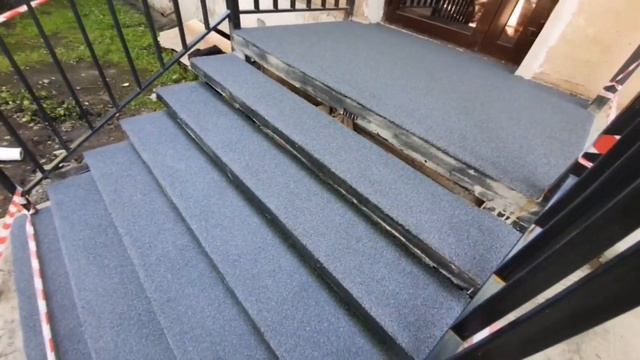 Крыльцо из бесшовного резинового покрытия смотреть онлайн