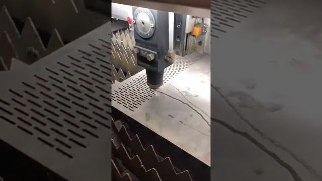 Перфорация металлического листа 1,5 мм. смотреть онлайн