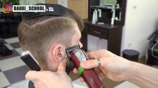 Как Подстричь САМУЮ популярную мужскую стрижку/Как Сделать мужскую стрижку машинкой/Side Part смотреть онлайн
