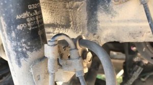 Установка передних амортизаторов KYB на Toyota Corolla E120