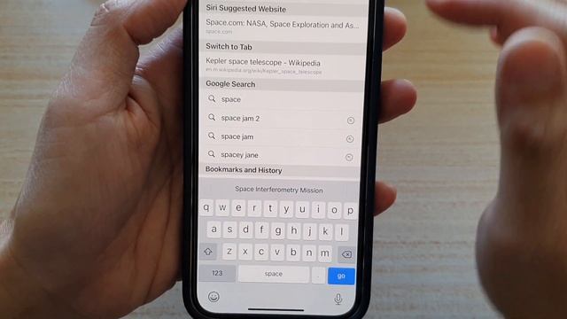 iPhone 12: How to Enable/Disable Safari Internet Browser Search Engine Suggestions смотреть онлайн