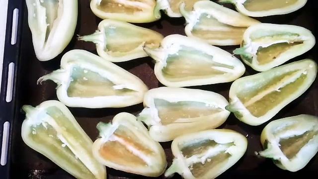 Офигеть! Фаршированный перец в духовке!??????????????????????????????? смотреть онлайн