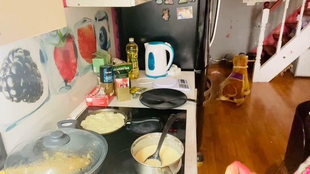 Всем отличного начала трудовой недели? пеку блины? смотреть онлайн