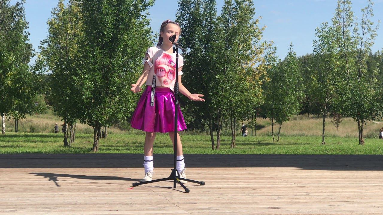 Неоновый слайм - Лиза Квинс #летоспользой 11.08.2019 Ландшафтный парк Митино