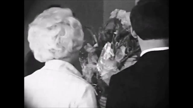 Обручальное кольцо #любовь #настроение #свадьба#викторкамашев#осенниесвадьбы#молодожёны#ВИА смотреть онлайн