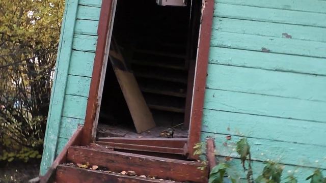 Посетили ЗАБРОШЕННЫЙ детский лагерь Искра в Подмосковье. Как же там было уютно. Посмотрите что стал