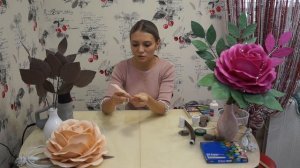 МК Роза из изолона светильник  Часть 2