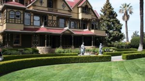 Дом Винчестеров - один из самых зловещих домов в США