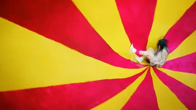 Песня Билли Айлиш бэд гай смотреть онлайн