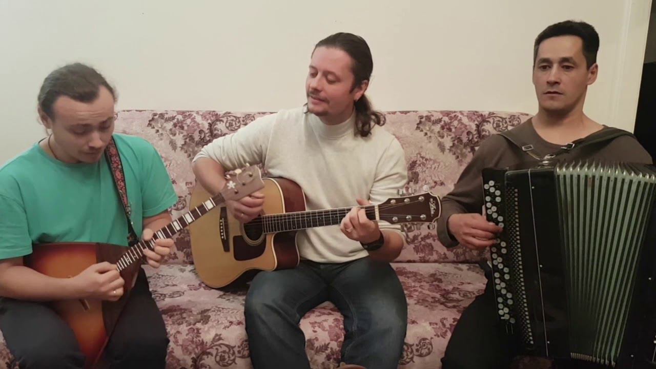 Трио ВИНИЛОВАЯ ПЛАСТИНКА - «На крылечке»