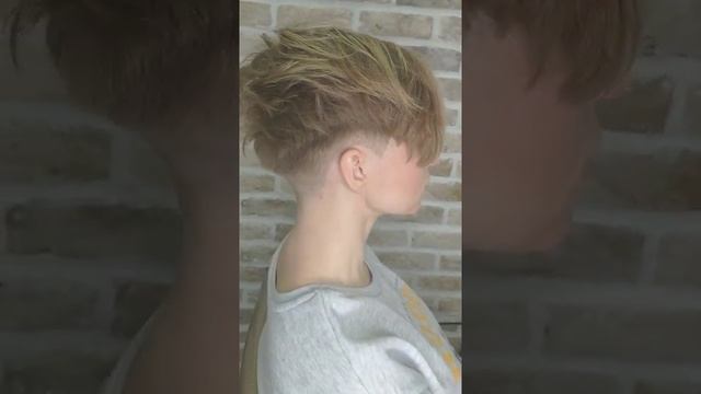 Стильная стрижка undercut с удлиненной челкой / андеркат / минск / до после