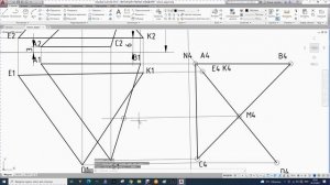 21. Построение линии пересечения двух треугольников методом замены плоскостей проекций