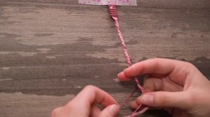 Как делать завязки-жгуты для фенечек.