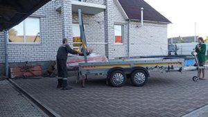 Кран балка на легковой прицеп, загрузка - выгрузка мульчера, часть 2