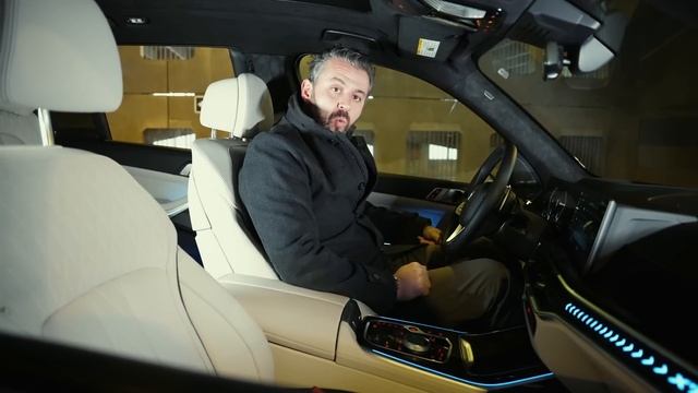 Is The Land Rover Defender 130 A Better 3Row SUV Than The BMW X7? смотреть онлайн