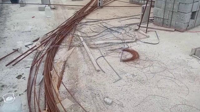 продолжаем второй ряд кладки из шлакоблока смотреть онлайн