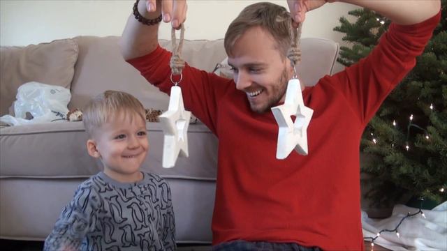 🇺🇸 Decorating Christmas Tree | Наряжаем Ёлку смотреть онлайн