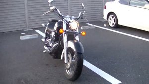 в мотосалоне Японии Мотоцикл круизер Honda Shadow 750 рама RC50 гв 2016 пробег 6 т.км белый черный