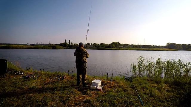 приехал ловить карпа смотреть онлайн
