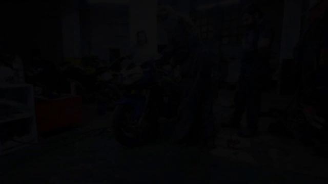 Reconstrucción  |  Suzuki TL1000R смотреть онлайн