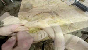 как вырезать змею из дерева