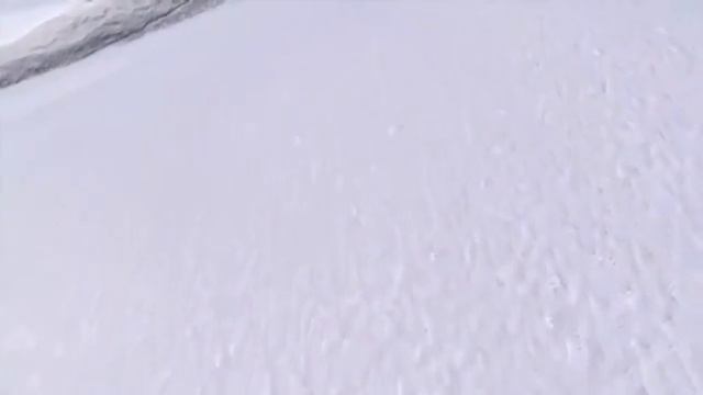 Дорога сквозь снег в горах Японии 360p смотреть онлайн