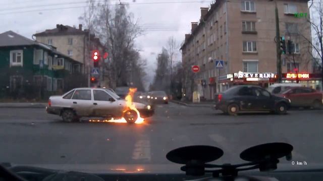 Значно менші за Бікіні !!! 18+ смотреть онлайн