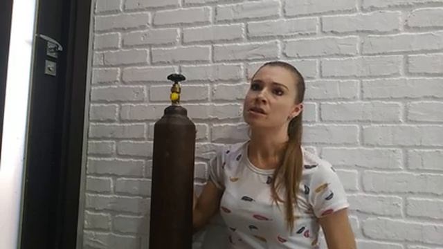 Гелий. Баллон с гелием 10 литров. Сколько шаров в баллоне с гелием 10 литров?Аэродизайн для новичко смотреть онлайн