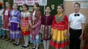 Песня "Моя Кубань" (а над нами облака плывут крылатые...)