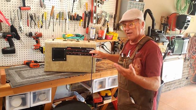 Suitcase Amplifier смотреть онлайн